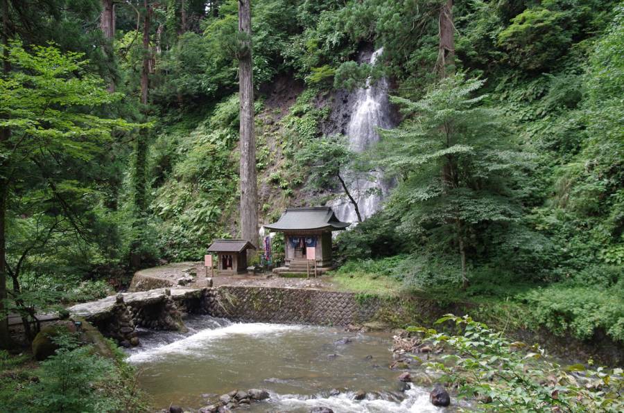 祓川と須賀の滝